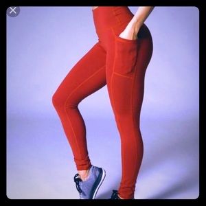 **** SOLD** SOLD***Buff bunny Luna leggings